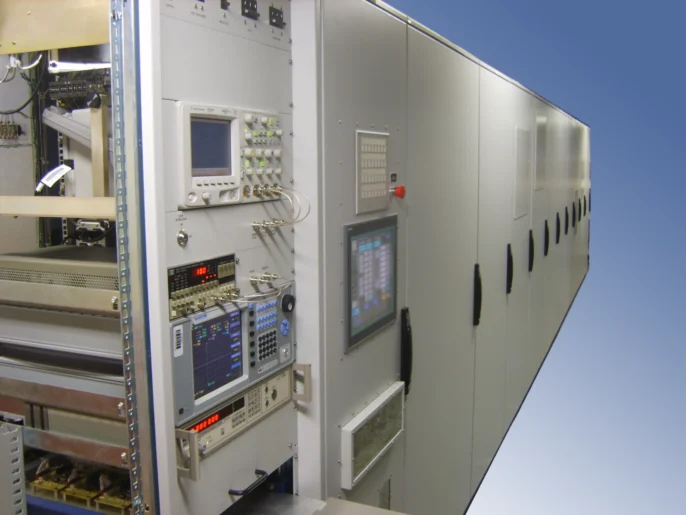 A magnetron transmitter.